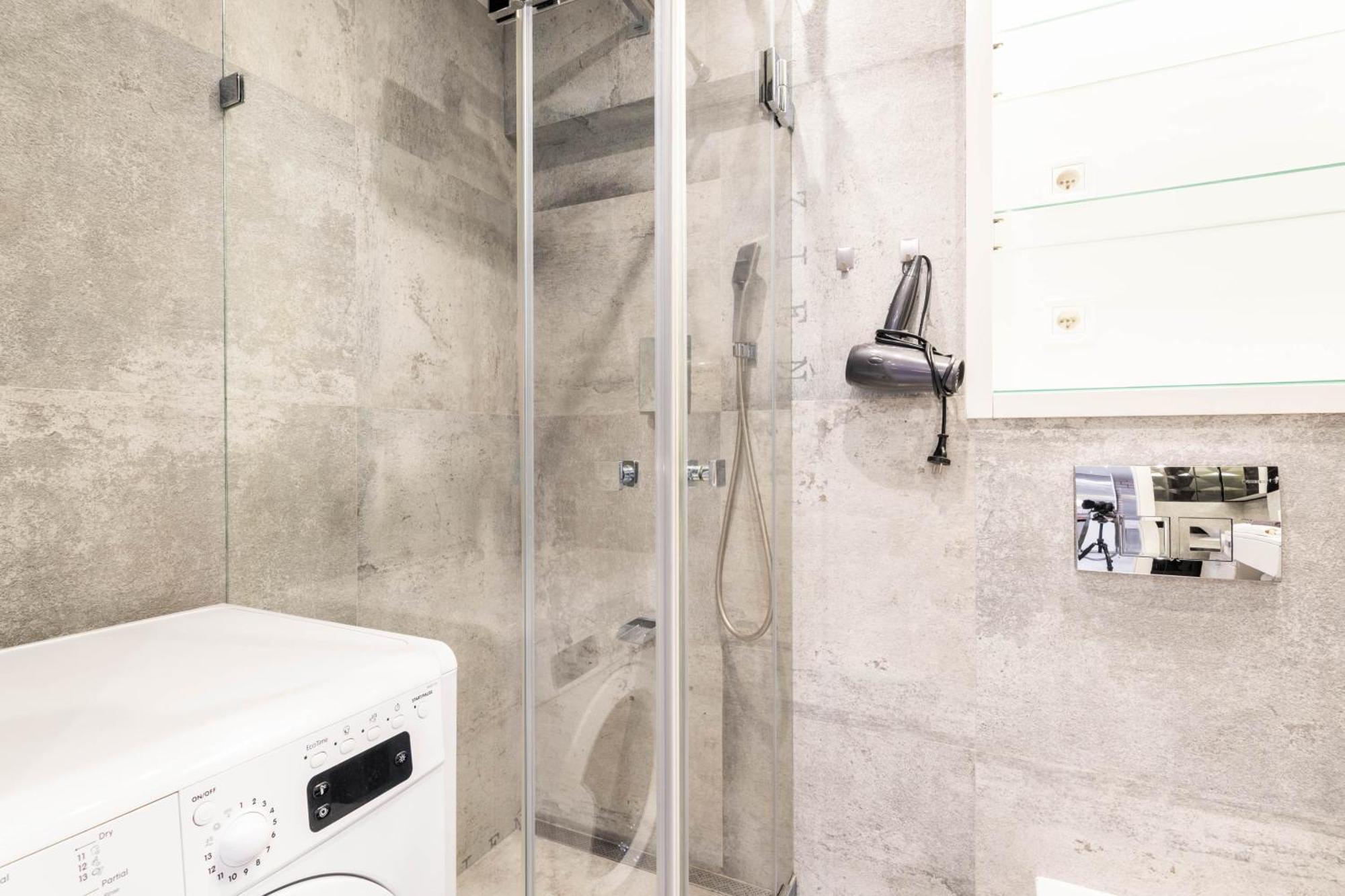 Chmielna 106B Centrum Varşova Dış mekan fotoğraf