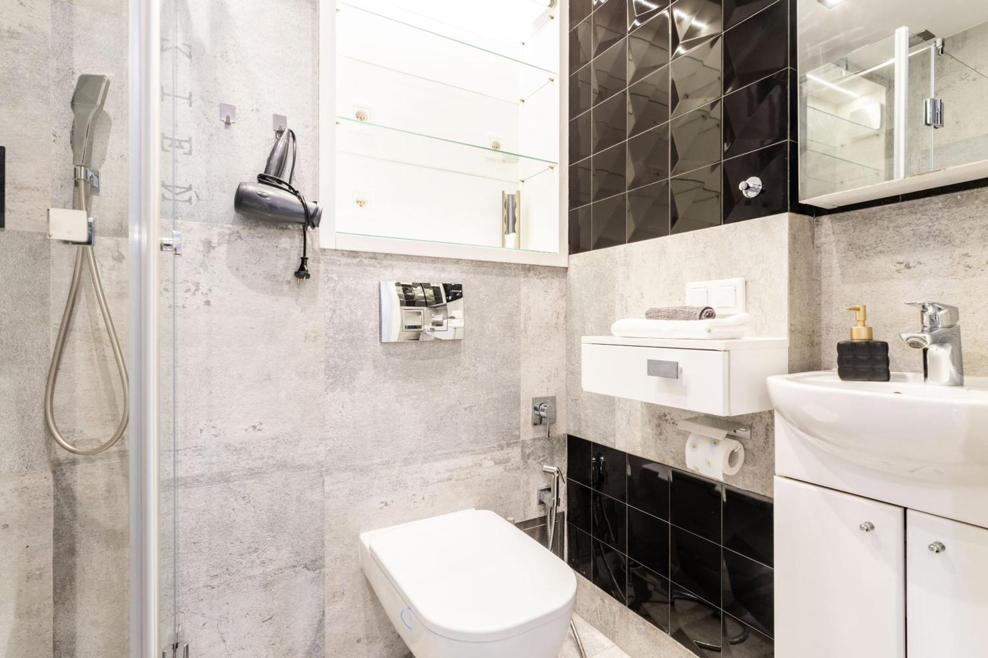 Chmielna 106B Centrum Varşova Dış mekan fotoğraf